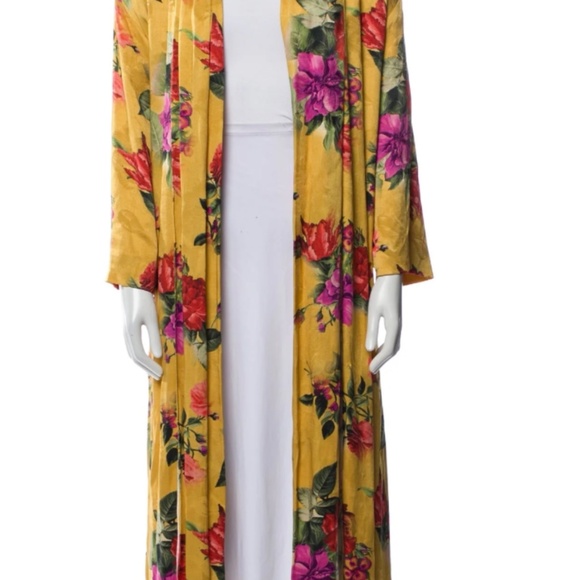 Alice + Olivia Yellow and Red Floral Robe Intimates & Sleepwear - Picture 8 of 8